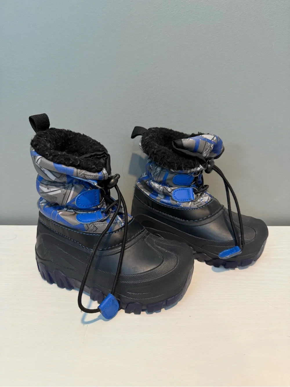 Kids Black and Blue Snow Boots